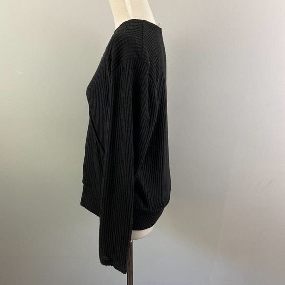 NWT GIBSON Black Cross Front V Neck Sweater (M)‎ - Picture 4 of 8